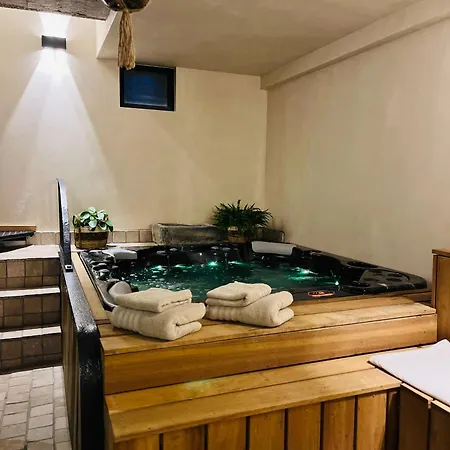 & A La Ferme 1802 Ξενοδοχείο με διαμερίσματα